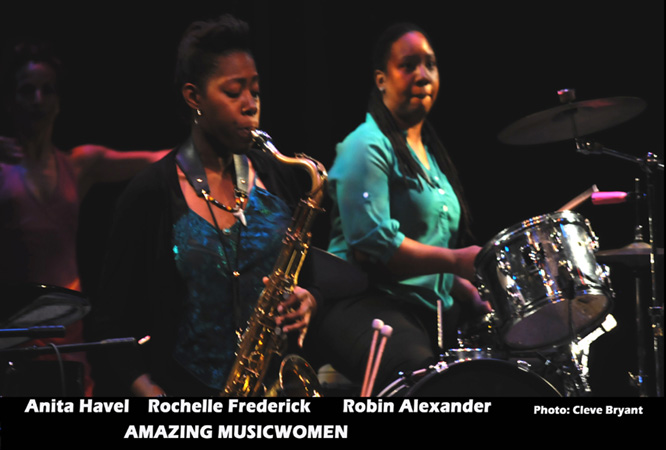 anita-rochelle-robin2